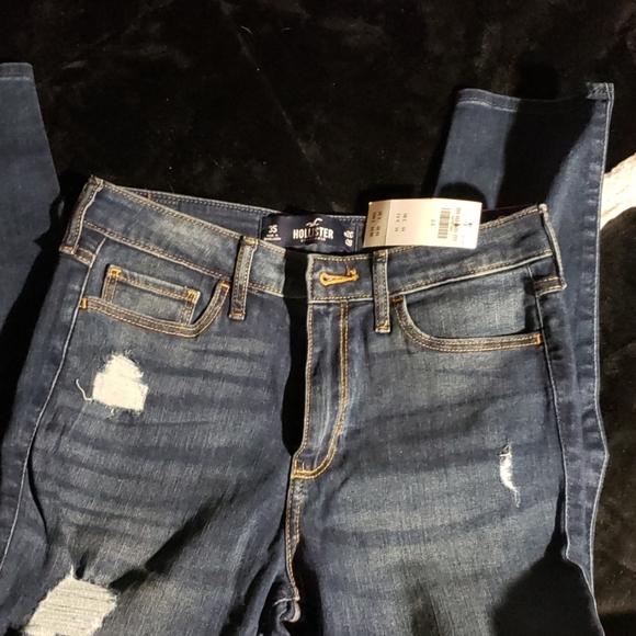 HOLLISTER NWT cal 3s high rise - Picture 7 of 8